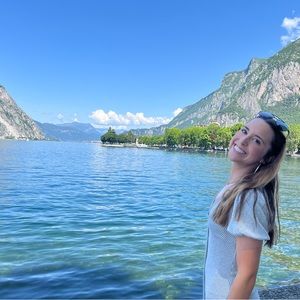 Meet your Posher, Ashley